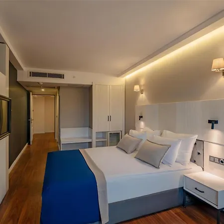 Best Western Izmir Hotel İzmir Exterior photo