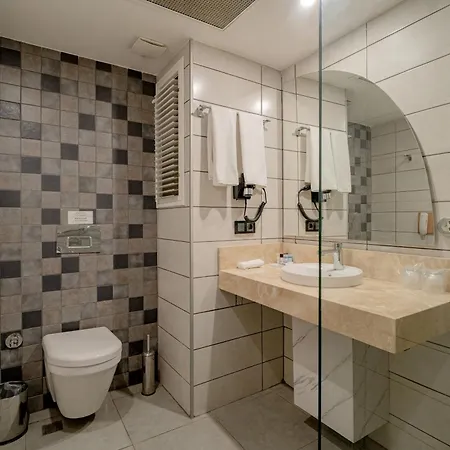 Best Western Izmir Hotel İzmir Exterior photo