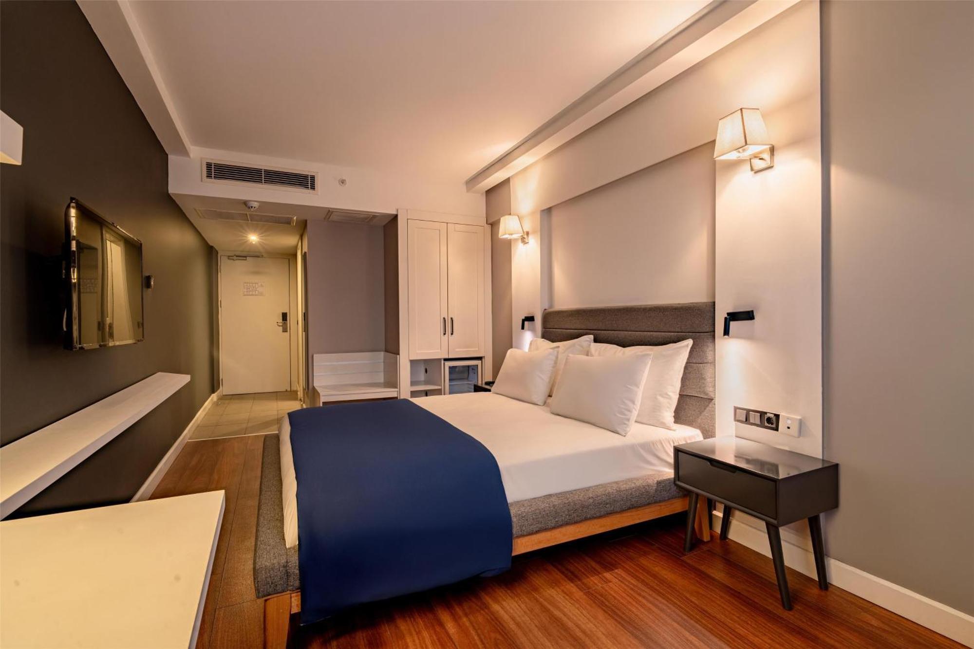 Mitte Port Hotel Konak Izmir 4*
